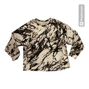Zella Black/White Sweater Sz. XL